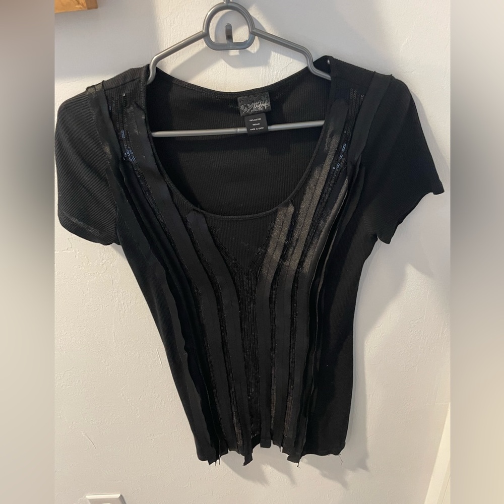 Black t-shirt blouse